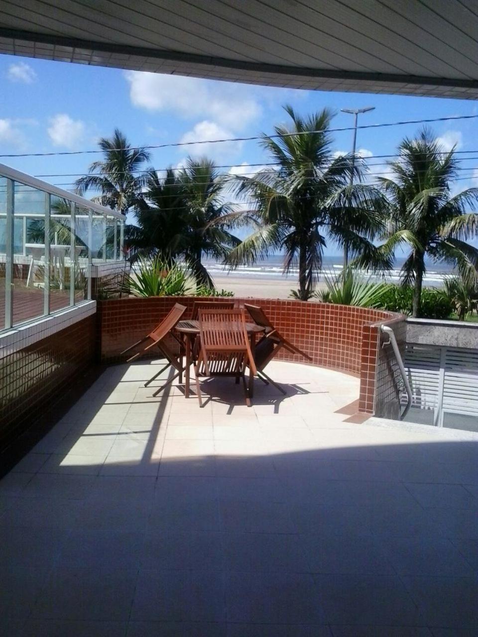 Frente mar piscina churrasqueira wifi garagem portaria 24hs Solemar Exterior foto