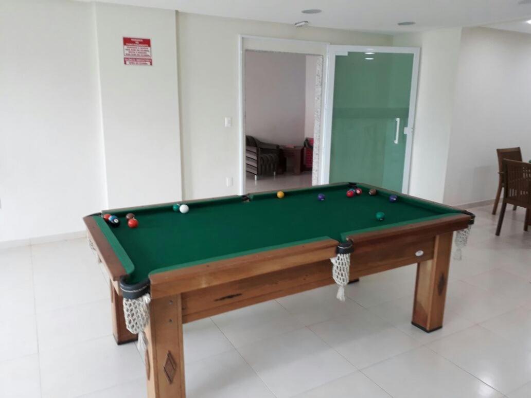 Frente mar piscina churrasqueira wifi garagem portaria 24hs Solemar Exterior foto